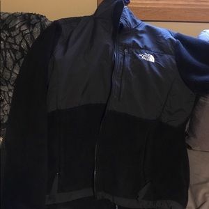 Women’s North face